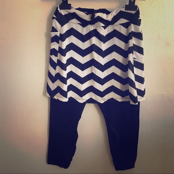 Running girl running skirt with leggings size M/L - Picture 2 of 6